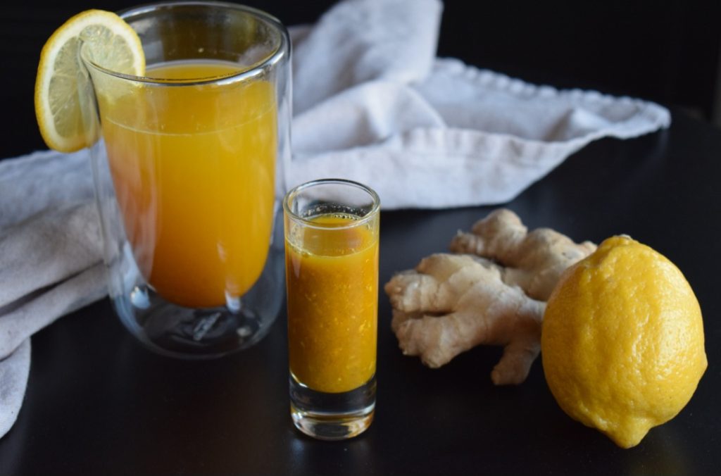 
Plan DETOX pentru 1 zi: energizant din lămâie și ghimbir