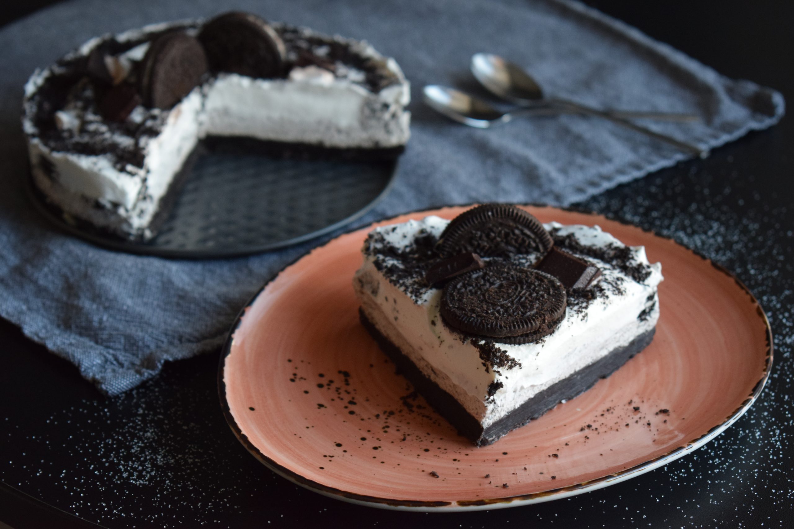 Black cheesecake