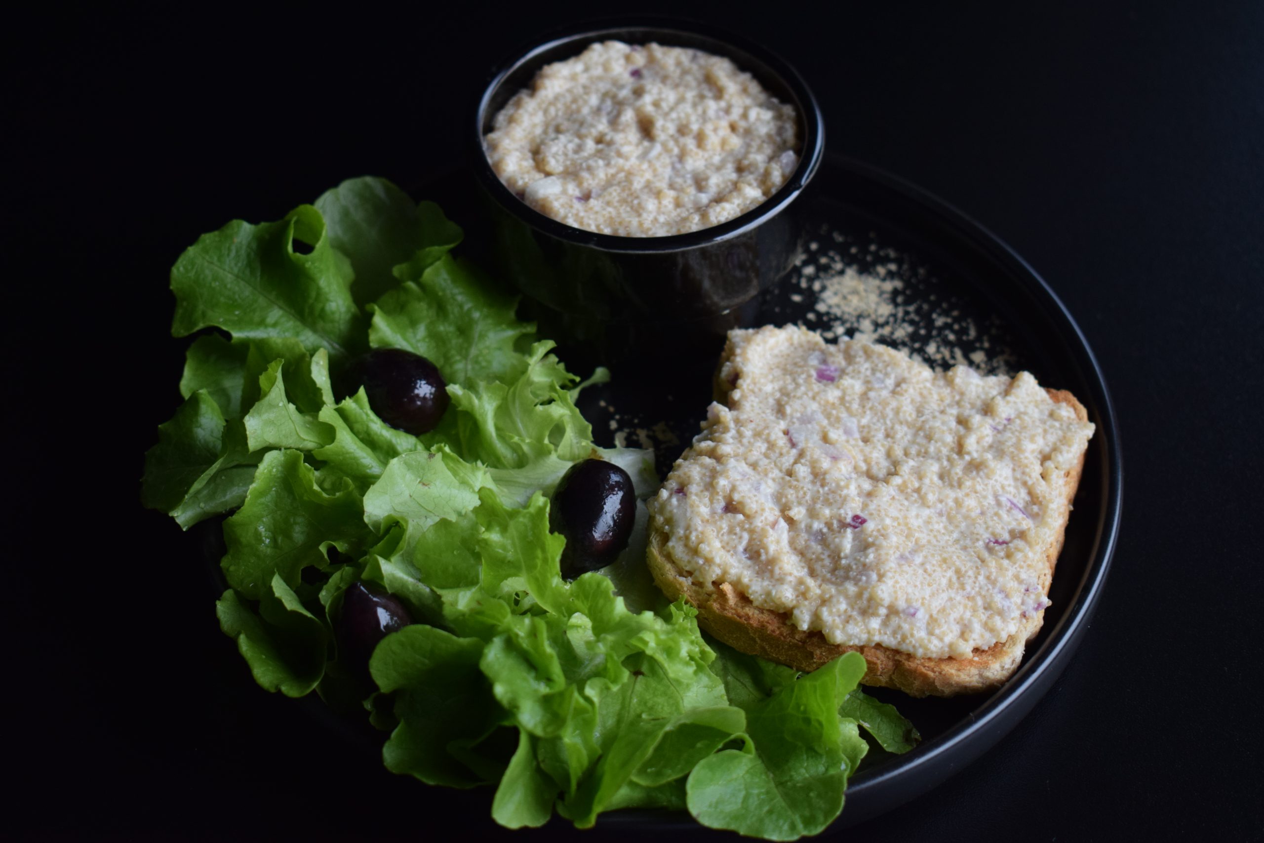 Salată de icre din amaranth